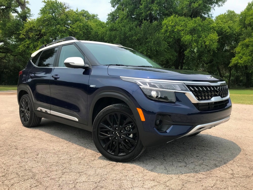 Review: 2022 KIA Seltos Nightfall Turbo AWD