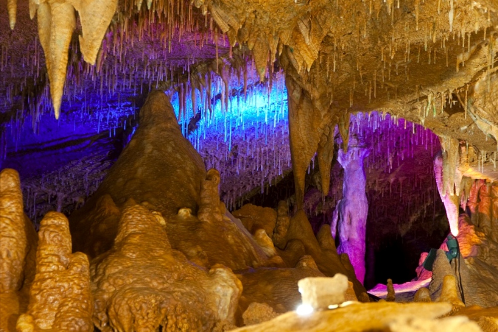 The Best Public Show Caves in Texas | Information | Texas, USA