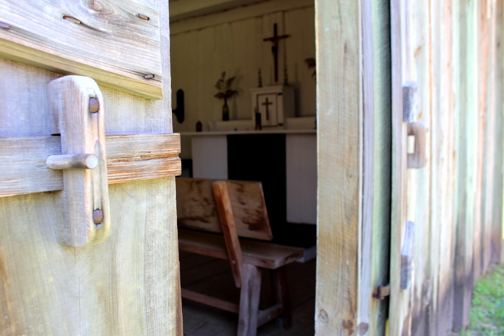 Following El Camino Real de los Tejas National Historic Trail through Natchitoches